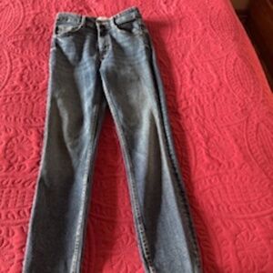 ZARA JEANS SIZE 4  EXCELLENT COND